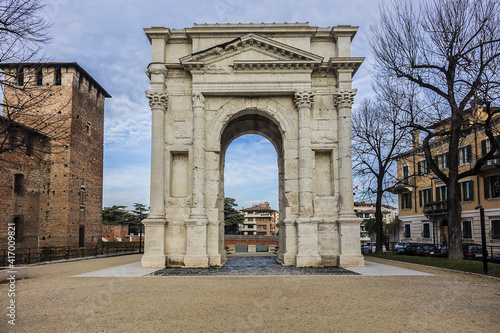 The Arco dei Gavi is a monumental Roman architecture of Verona, erected around middle of first century along Via Postumia just outside the walls of the Roman city. Verona, Italy.