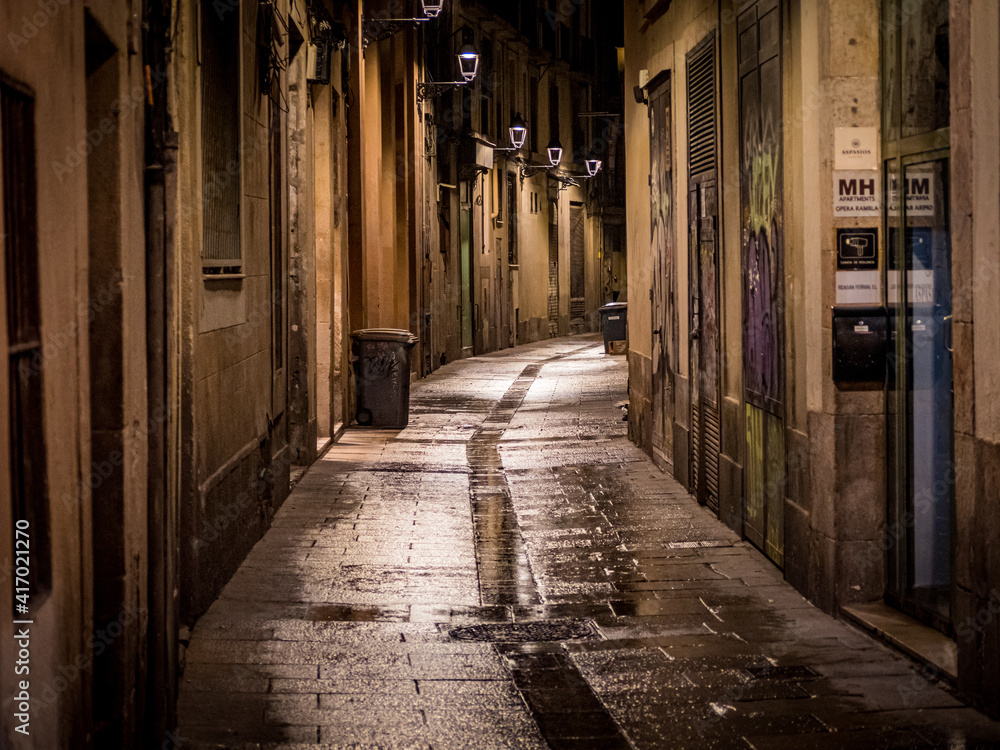 Barcelona, Old quarter by night