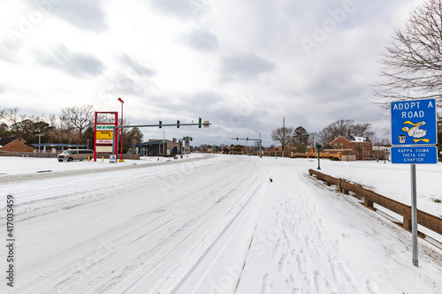 Major Winter Storm Uri smashes snow records and stops traffic in the deep south