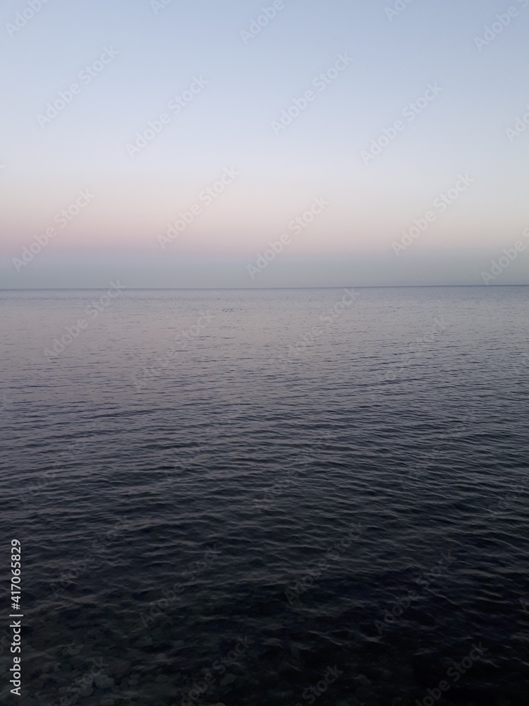 Fototapeta premium horizon meets water