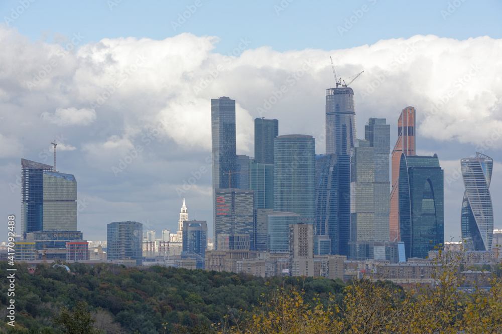 Obraz premium View from Vorobyovy Hills on the Moscow-City