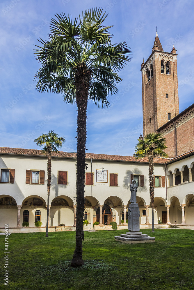 Cloister at Church of San Bernardino (Chiesa di San Bernardino) - XV century church of Verona which is part of a Franciscan convent. Verona, Italy.