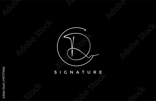 Letter D Signature calligraphic Minimal monogram emblem logo