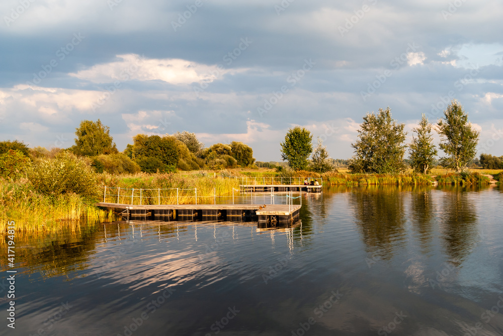 Fototapeta premium Letni dzień nad Stawami Dojlidzkimi, Podlasie, Polska