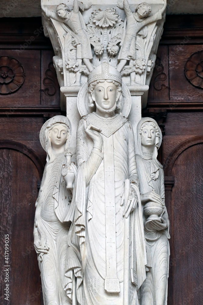 Saint Lazarus ( Saint Lazare ) cathedral.  Saint Lazarus statue.  Autun. France.  22.03.2018