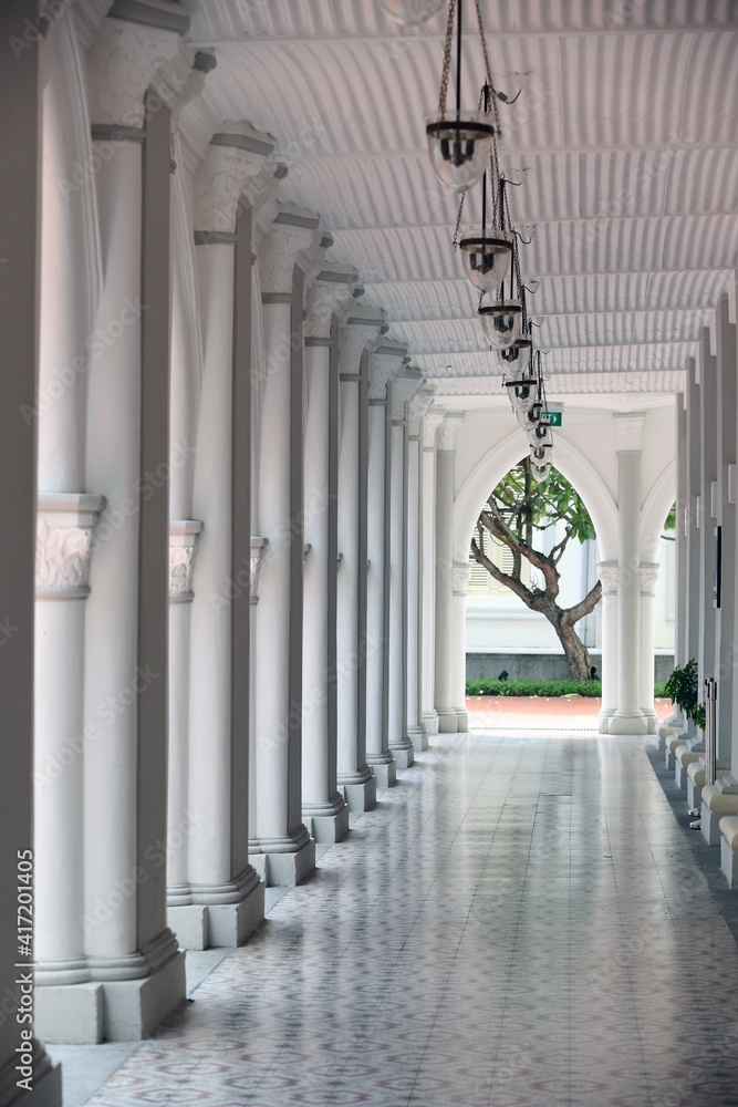 Obraz premium Chijmes. The columns of the Chapel. Singapore. 10.08.2016