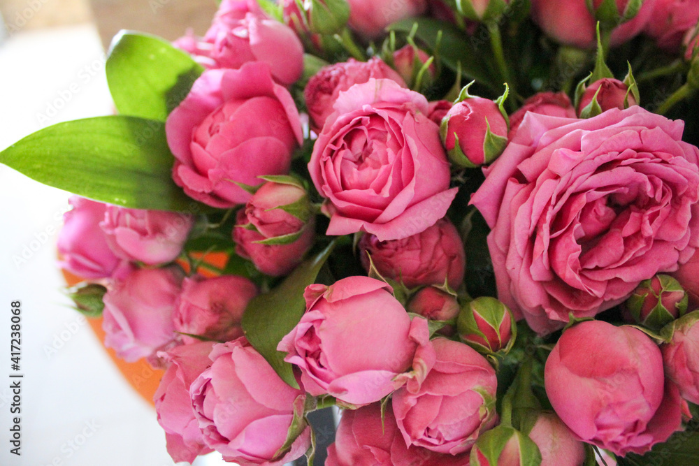 Fototapeta premium bouquet of pink roses
