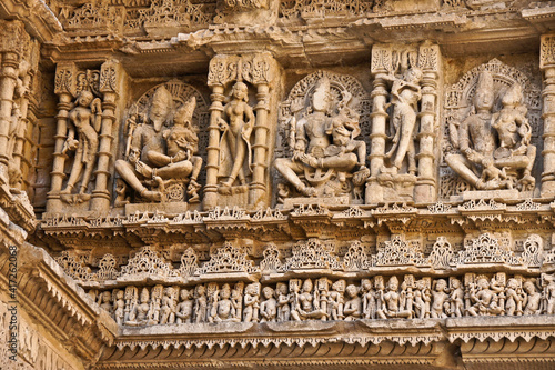Ornate carvings on wall of Rani-ki-Vav step well, Patan, Gujarat, India