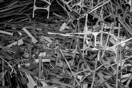 金属の廃材