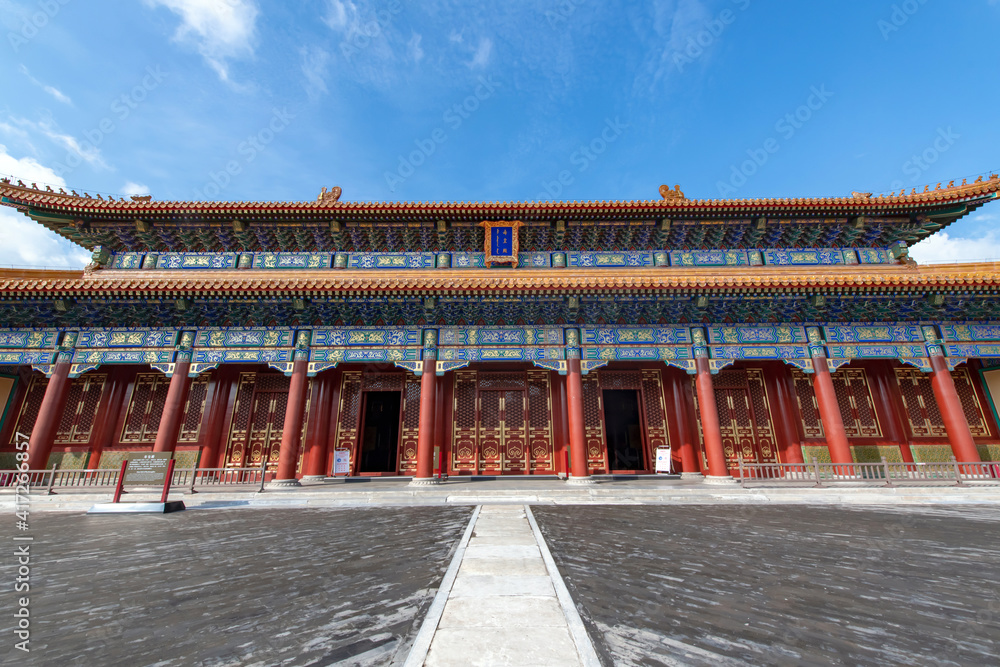 Fototapeta premium royal palace building
