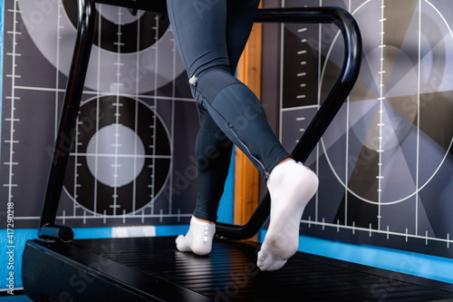 Cuadro en lienzo Running movements professional sports anthropometric test and analysis