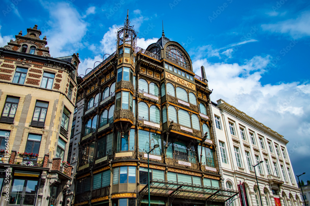 Obraz na płótnie Brussels, Belgium - July 13, 2019: Famous landmark of Brussels, the Museum of Musical Instruments, located in the former Old England department store w salonie