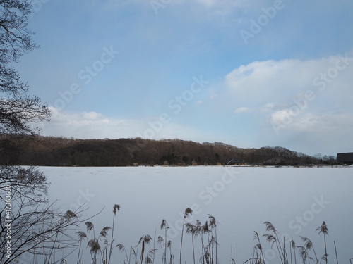 北海道の凍った美しい湖 © tawa--mana