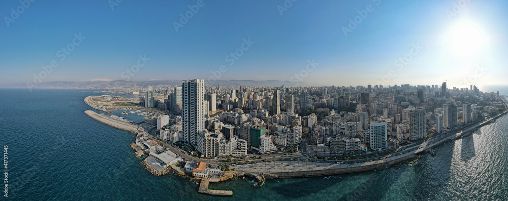 Fototapeta premium A panoramic aerial view of the city of Beirut Lebanon