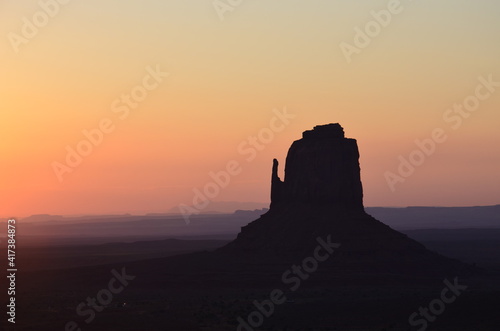 Wake up in Monument Valley 