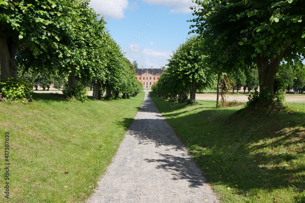 Festonallee Buchenallee Schloss Bothmer in Klütz Festonallee Buchenallee Schloss Bothmer in Klütz