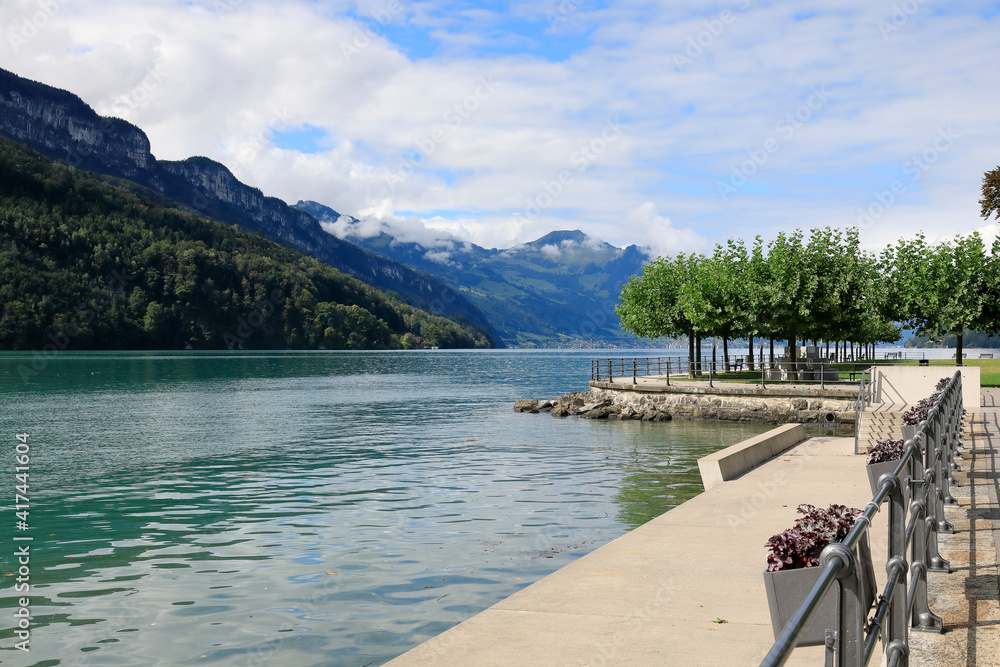 Promenade along the lake in Brunnen