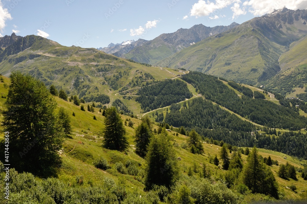 Fototapeta premium Ascent from Valloire to Brive 2