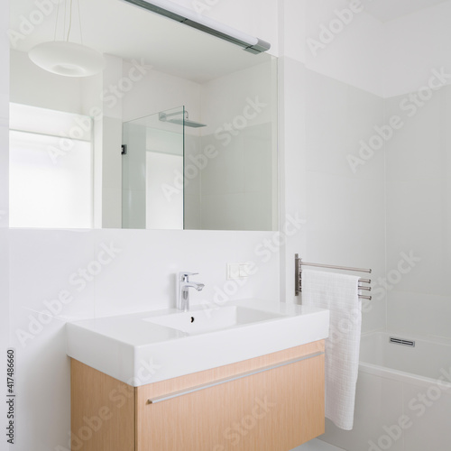 Classic and simple bathroom washbasin