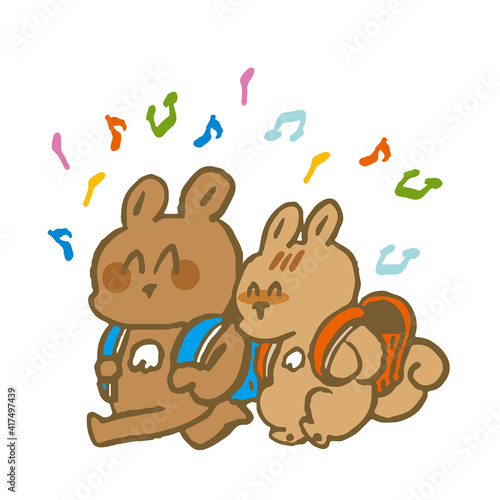 ランドセルをしょって歩くクマとリス　デフォルメ