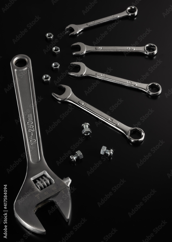 Fototapeta premium Juego de herramientas y tornillos