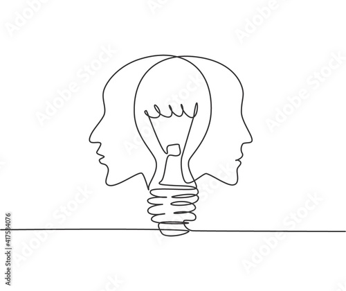Single continuous line drawing of twin human face with light bulb in the middle logo label. Psychology mind inspiration icon label concept. Trendy one line draw graphic design vector illustration