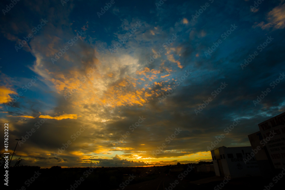 Fototapeta premium Um céu perfeito de um dia incrível!