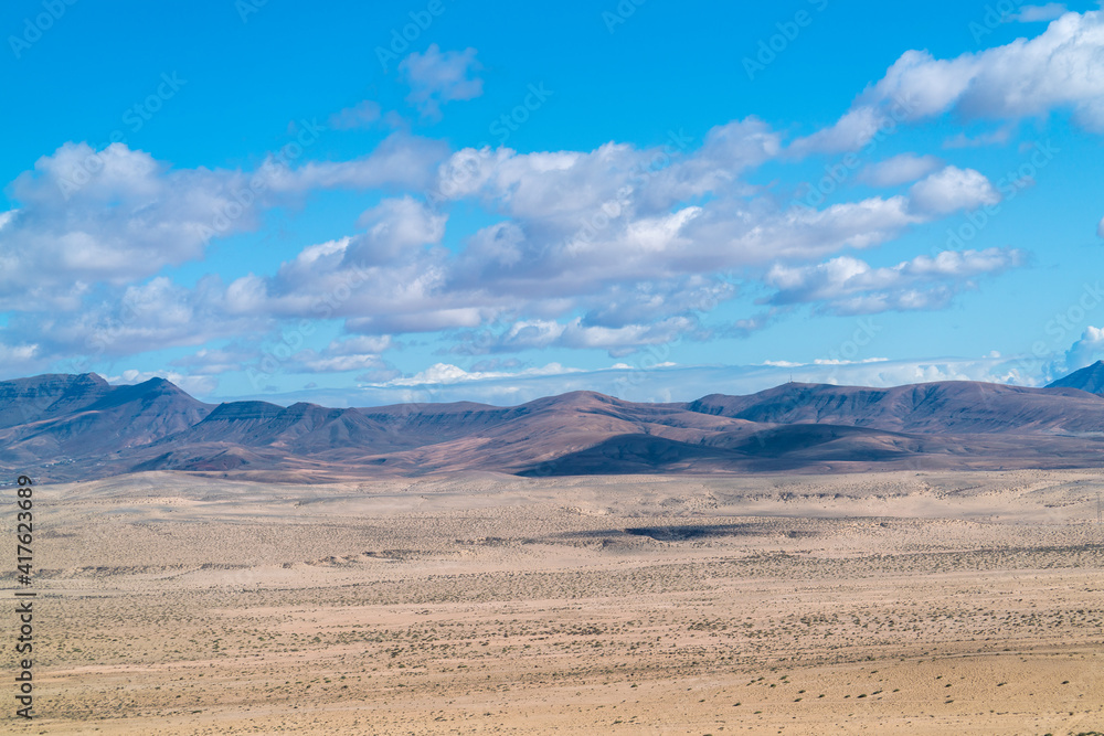Istmo de la Pared - Fuerteventura at its narrowest point. Stone desert