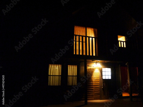 夜のコテージ（Night cottage）