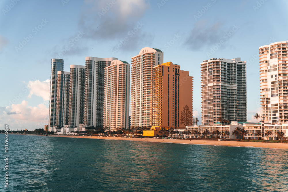 Fototapeta premium city harbor country florida sunny isles beautiful place vacation America usa buildings 
