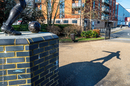Obraz na płótnie Laurie Cunningham Statue w salonie