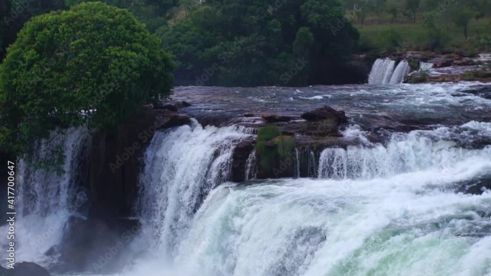 Grande cachoeira Grande cachoeira