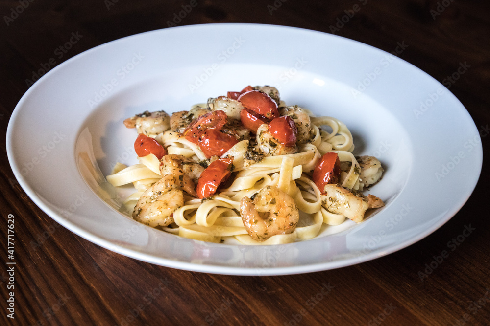 spaghetti with seafood
