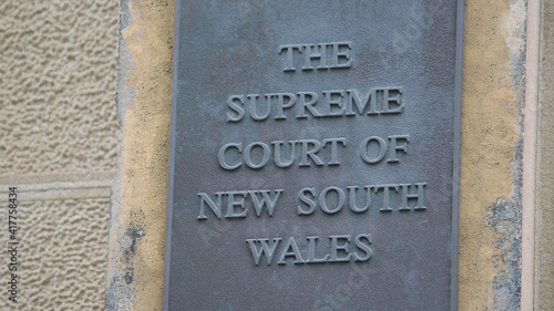 Φωτογραφία Old plaque reading the Supreme Court of New South Wales located at the located