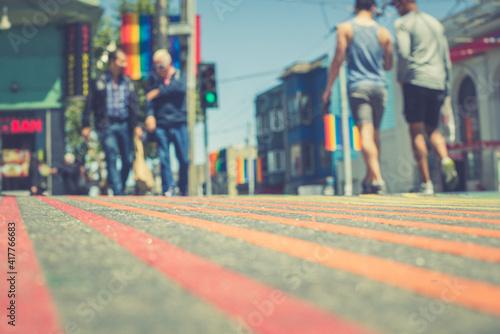 фотографія Blurred People walking at Castro District Rainbow Crosswalk Intersection, San Fr