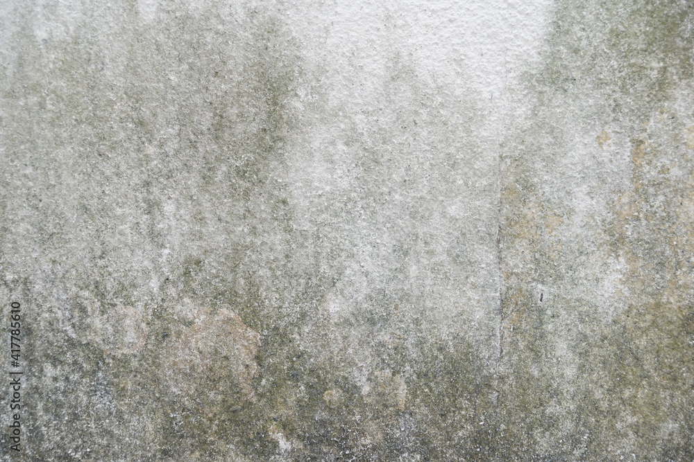 Obraz premium Bare rough wall background looking at the empty wall