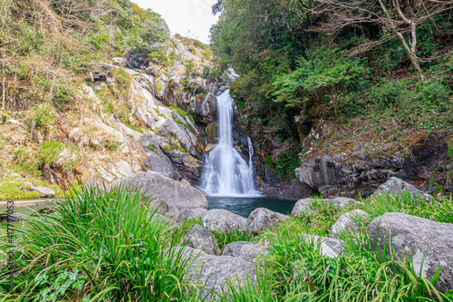 冬の見帰りの滝　佐賀県唐津市　Mikaeri waterfall in winter Saga-ken Karatsu city photo