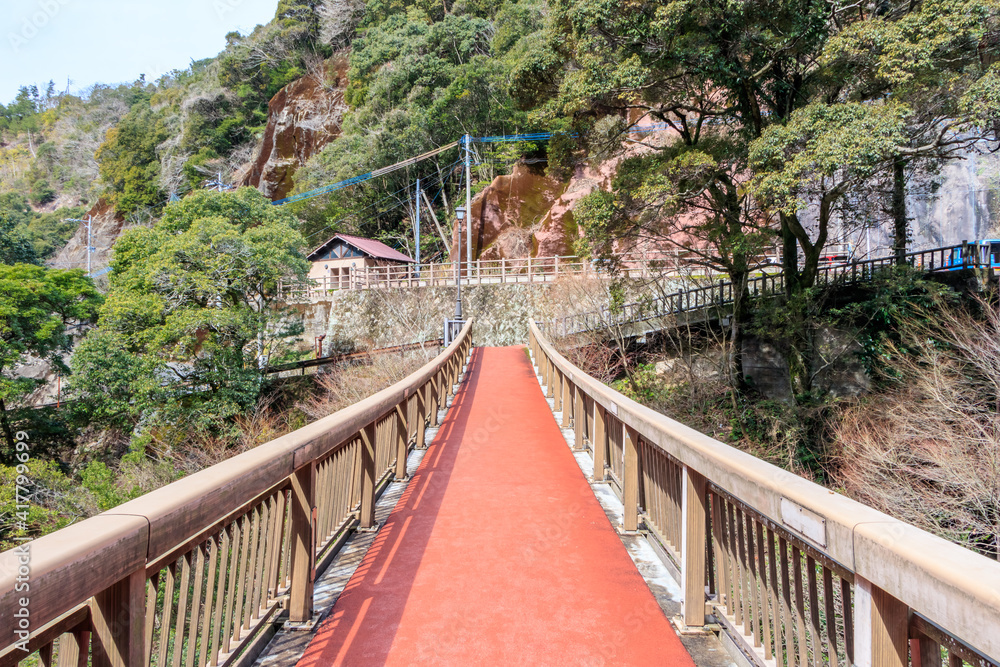 見帰りの滝　遊歩道（橋）佐賀県唐津市　Mikaeri waterfall Promenade(
bridge) Saga-ken Karatsu city