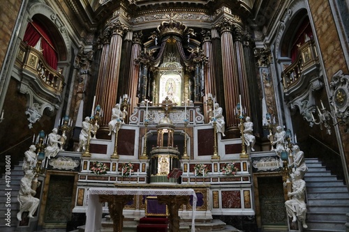 Napoli – Altare Maggiore della Chiesa del Gesù Vecchio