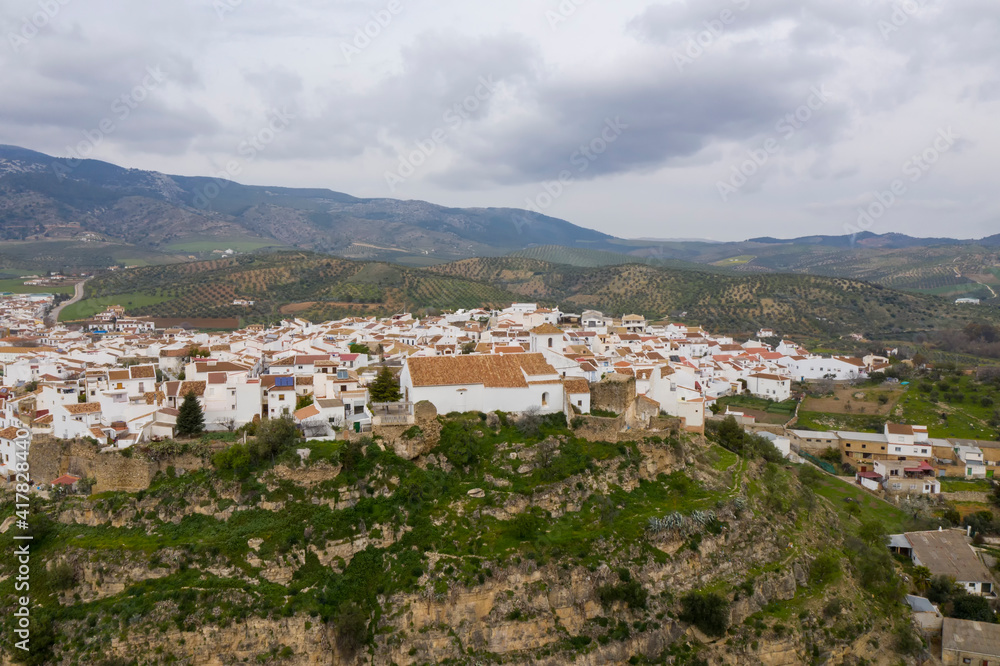 vista del municipio de el Burgo en la comarca del parque nacional sierra de las Nieves, Andalucía	