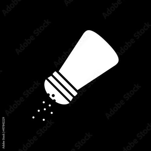 Salting dark mode glyph icon. Pouring pepper. Seasoning food. Condiment in glass jar. Cooking and foodstuff preparation. White silhouette symbol on black space. Vector isolated illustration
