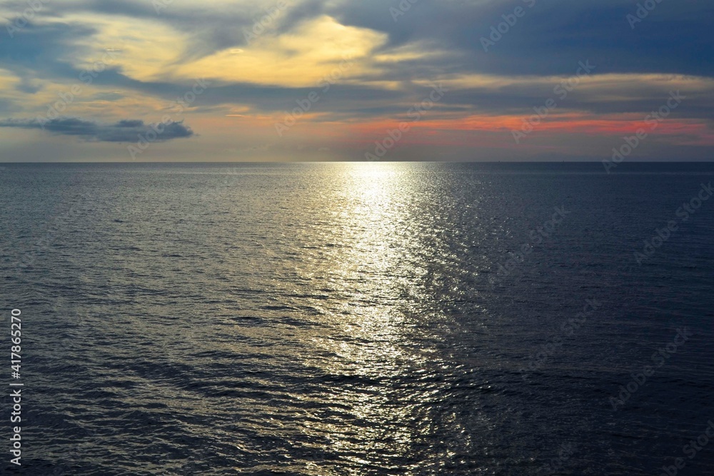 Obraz premium Sunset At The Beach, Kota Kinabalu, Borneo,Sabah, Malaysia
