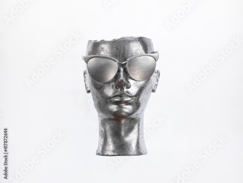 Obraz na płótnie abstract silver mannequin head isolated on white background