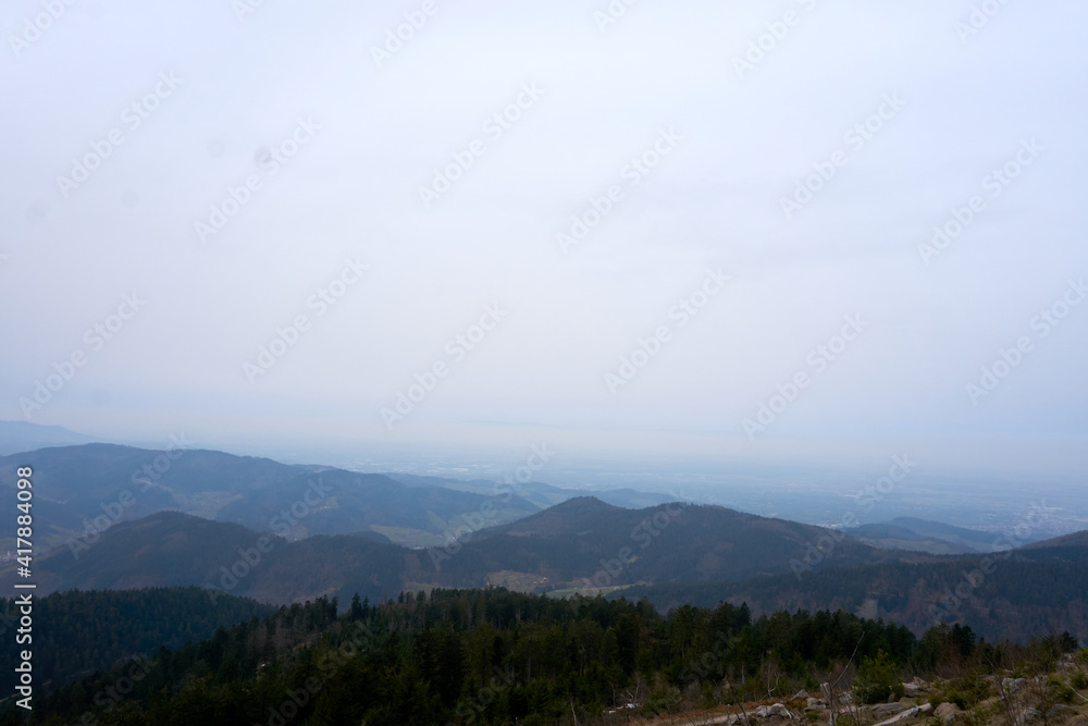 beautiful panoramic view from a mountain with a great view of mountains, trees and landscapes