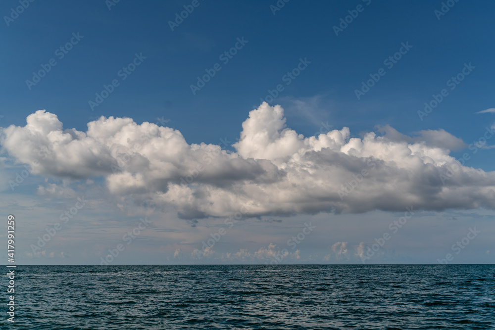 Fototapeta premium blue sky and sea