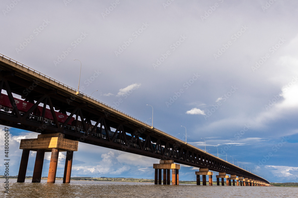 View of the railroad Bridge, is a mixed bridge that serves to cross of Parana River	