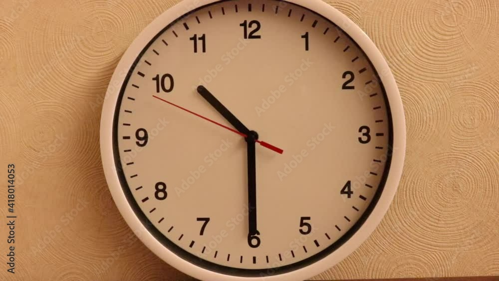 White Wall Call show 30 minutes pass ten