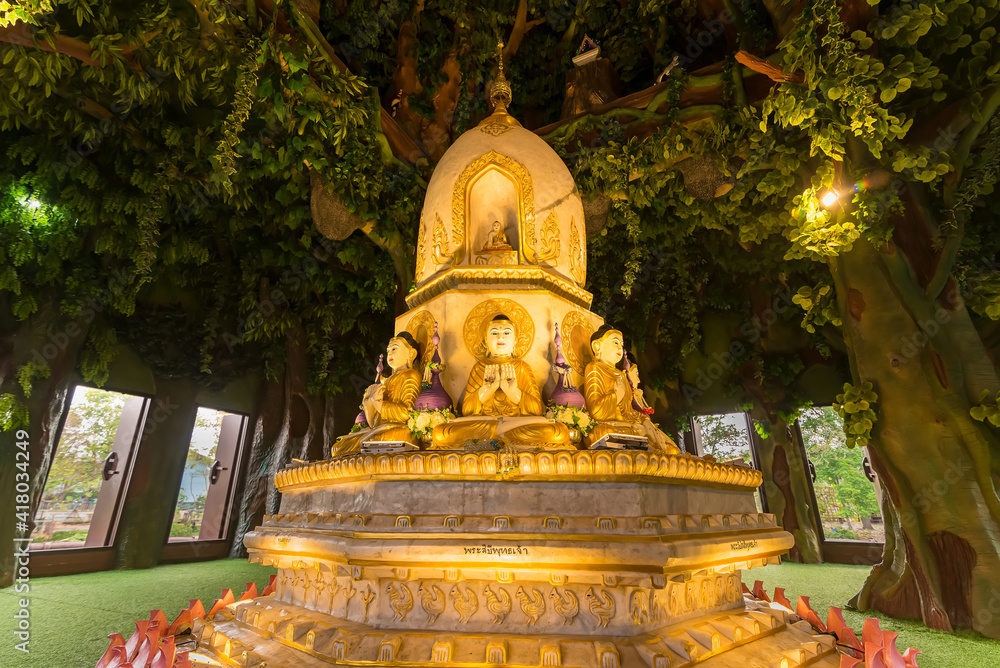 Fototapeta premium Lop Buri, Thailand - February, 17, 2021 : Huay Kaew Temple Pagoda Lop Buri Province, Thailand