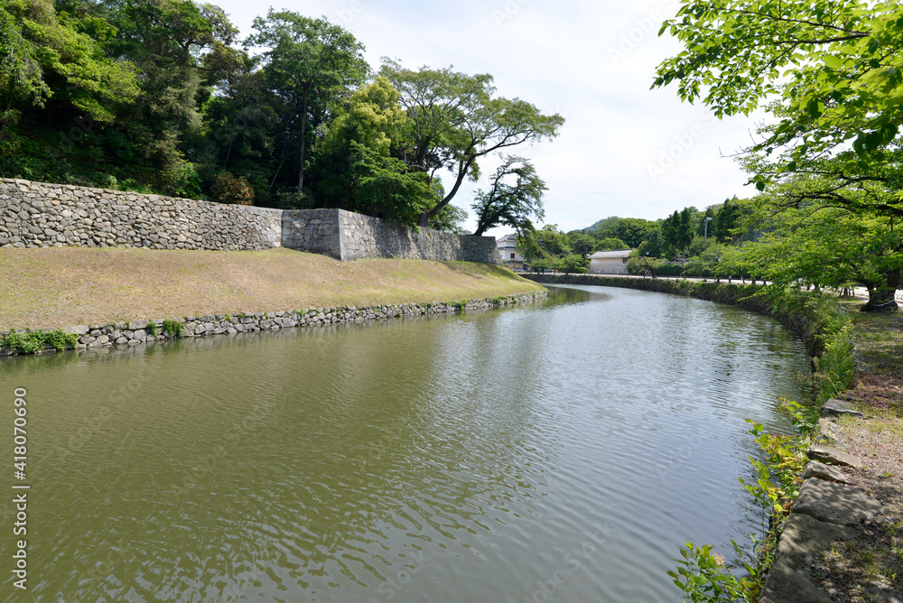Fototapeta premium 彦根城 内堀と城郭 滋賀県彦根市