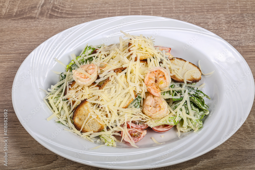 Caesar salad with prawn and cheese